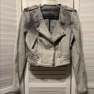 L.A. idol Women's Gray Studded Moto Jean Jacket. Size XL